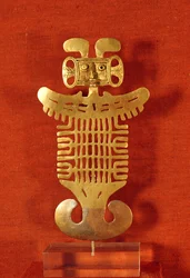 Tolima-Schmuck in Form eines menschenköpfigen Vogels, aus Kolumbien
